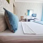 X Life 15 - Adult 4* Sarıgerme
