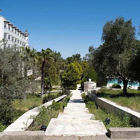 X Life 15 - Adult Hotell 5*