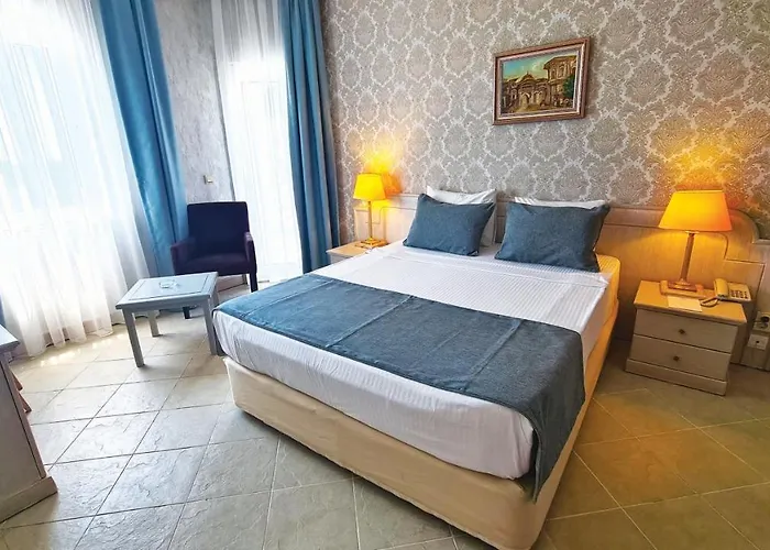 X Life 15 - Adult 4* Sarıgerme